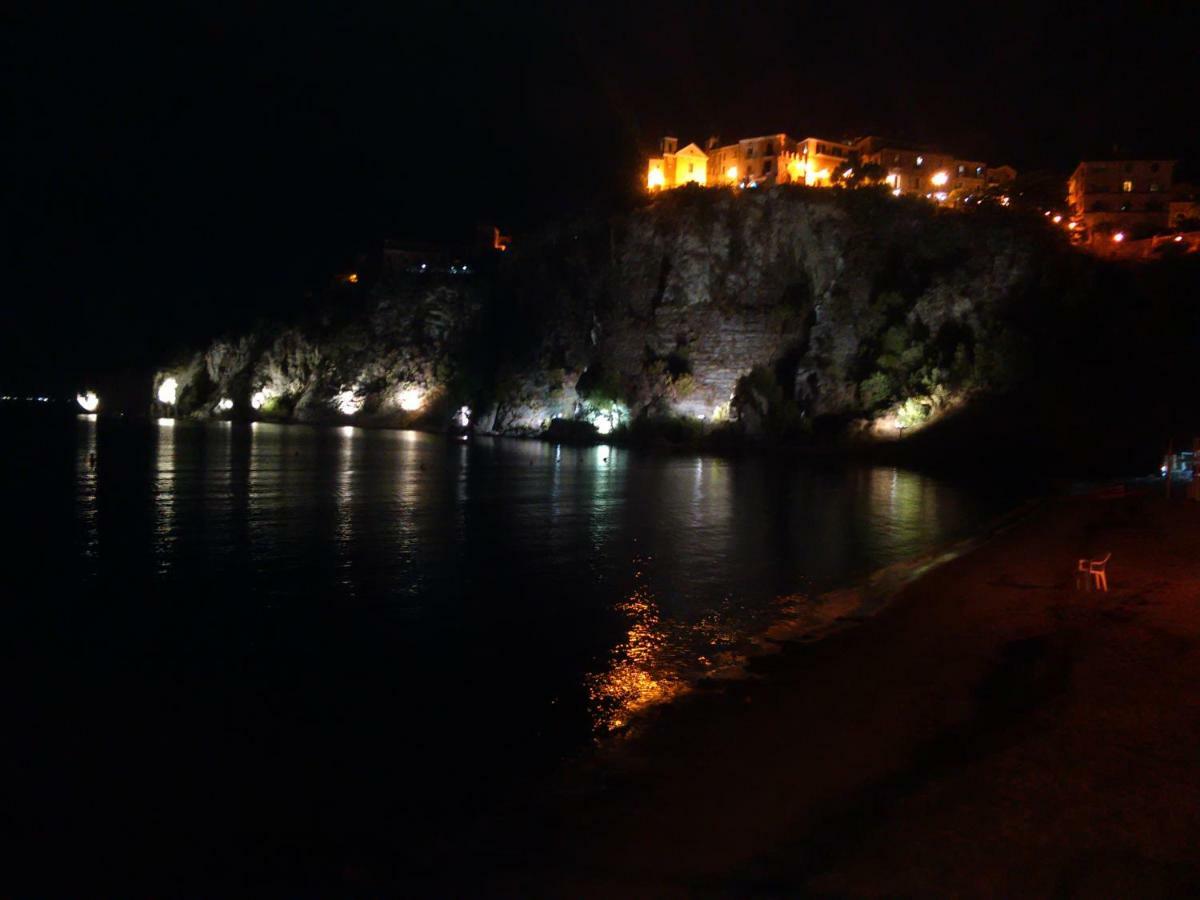 Hotel La Casa Di Genny Agropoli Exterior foto